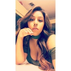 Meet your Posher, Naomi